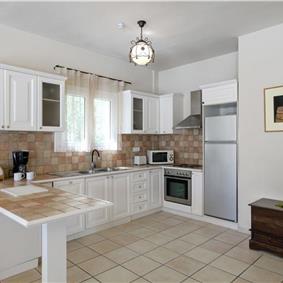 3 bedroom villa with heated pool in Kassiopi, Corfu, sleeps 6